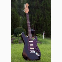 Fender Stratocaster из США с жёстким кейсом Warwick(relic design)