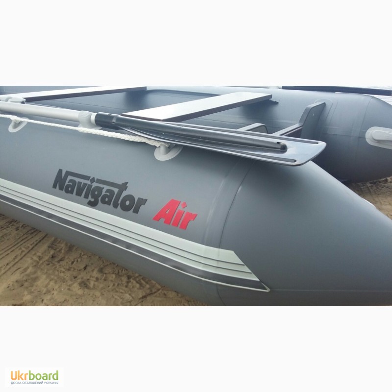 Фото 2. Лодка с надувным дном Navigator Air 360